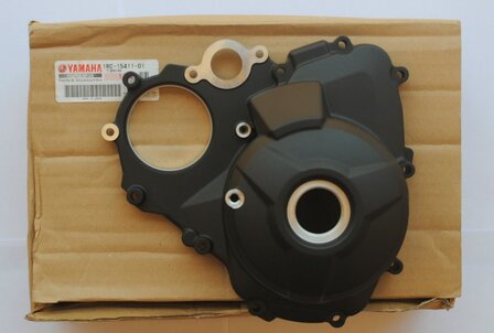 COVER, CRANKCASE 1 1RC-15411-01-00